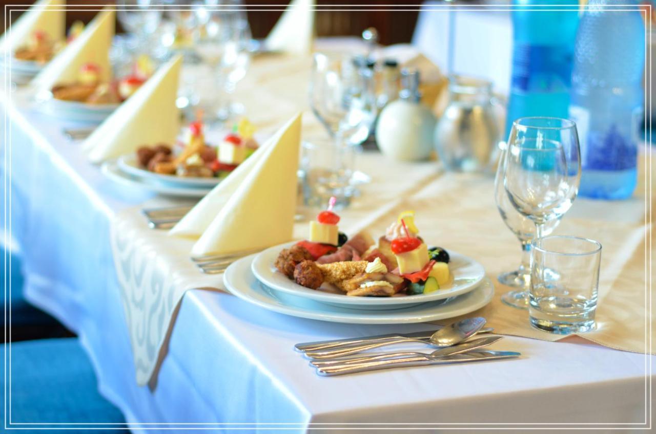 Pension Korona ซีบิว ภายนอก รูปภาพ